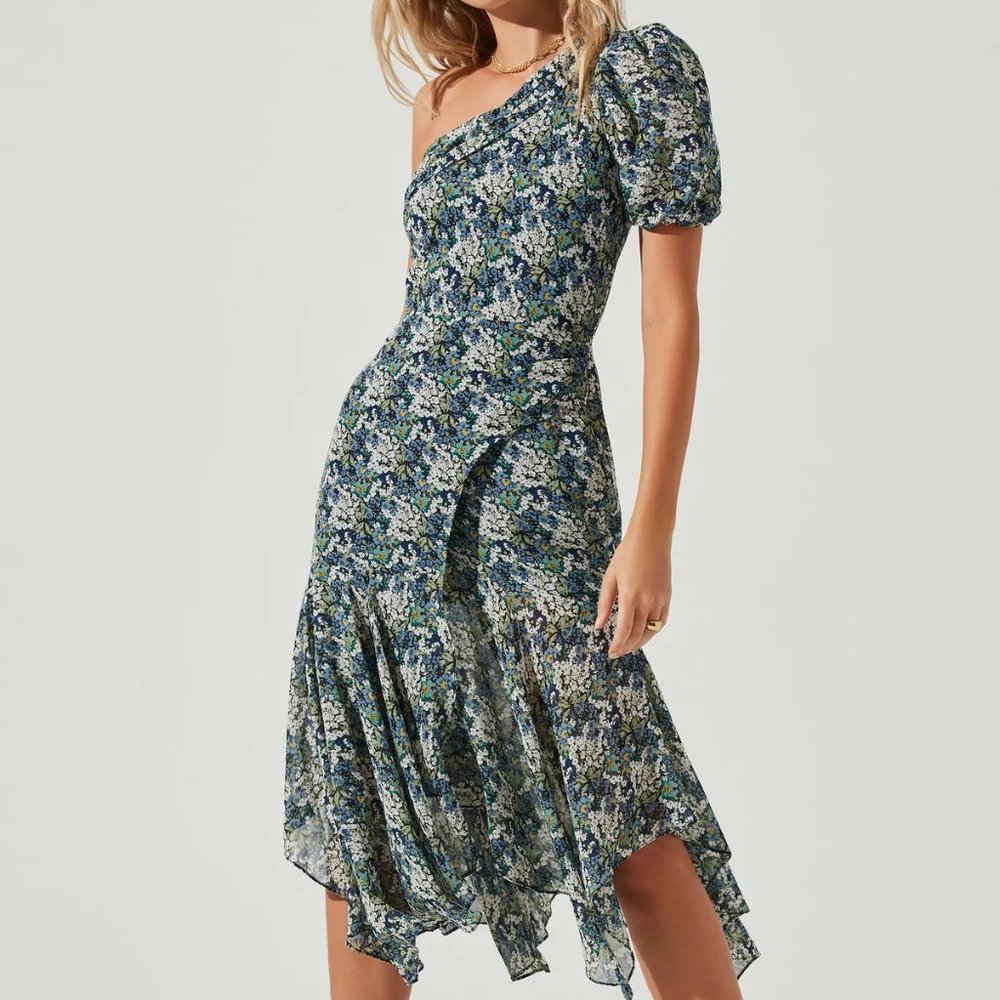 ASTR The Label Santorini Floral One Shoulder Midi Dress - Size Small